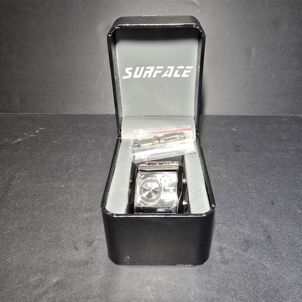 Surface Dual Time Alarm Chronograph Quartz Watch Mens Black Box Extra Links